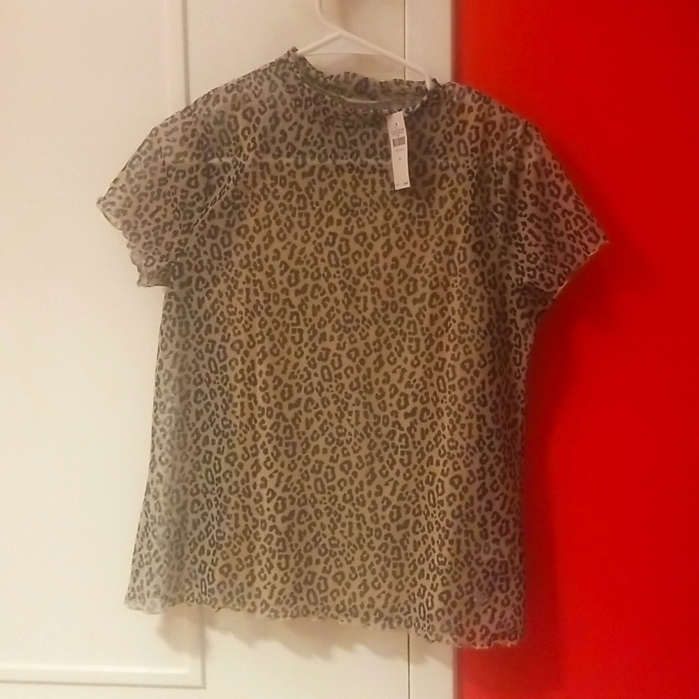 Tee shirt
